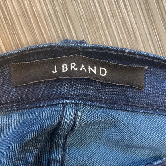 J Brand dark wash skinny Jeans - Picture 3 of 5